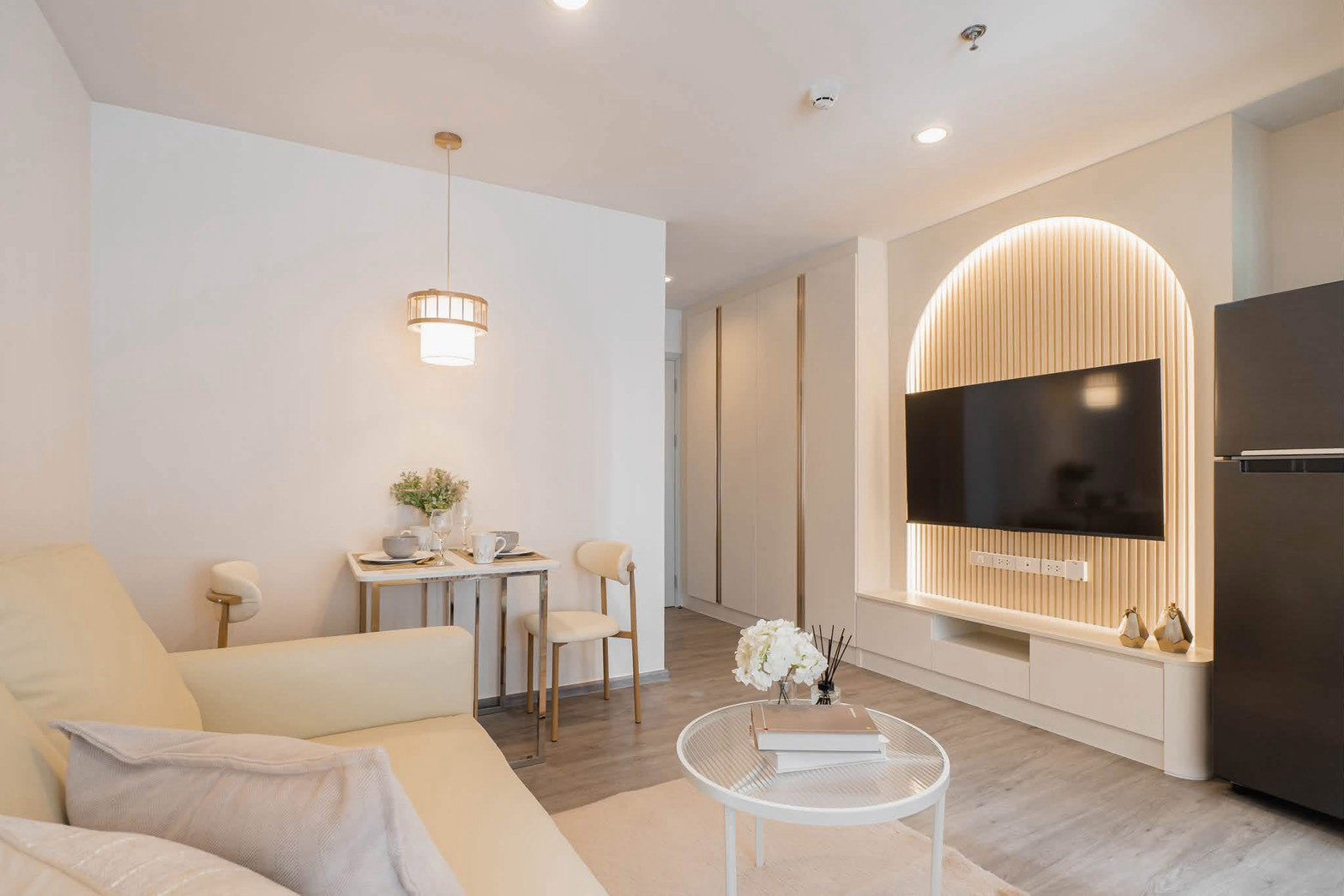 For rent, Regent Home Bangna (Regent Home Bangna), Building D, 12th floor, swimming pool view, very beautiful! There is a 7-11 in the project, very convenient. – รูปที่ 2