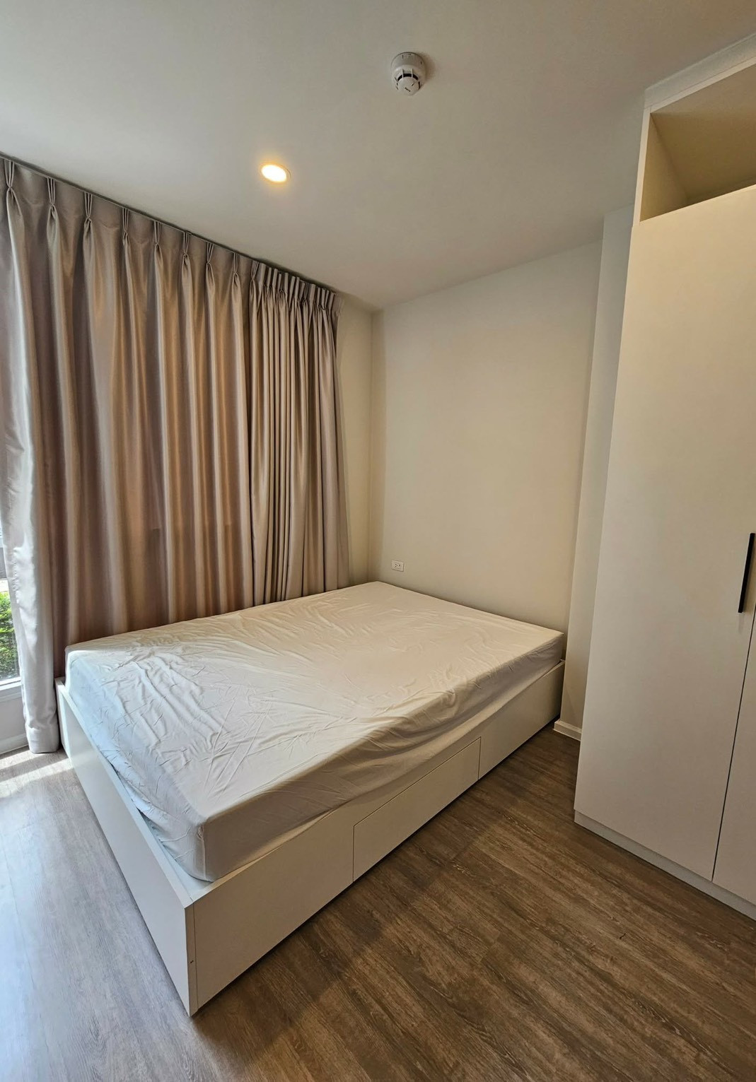 บลู พหลโยธิน 35 / Blue Phahonyothin 35 – รูปที่ 3