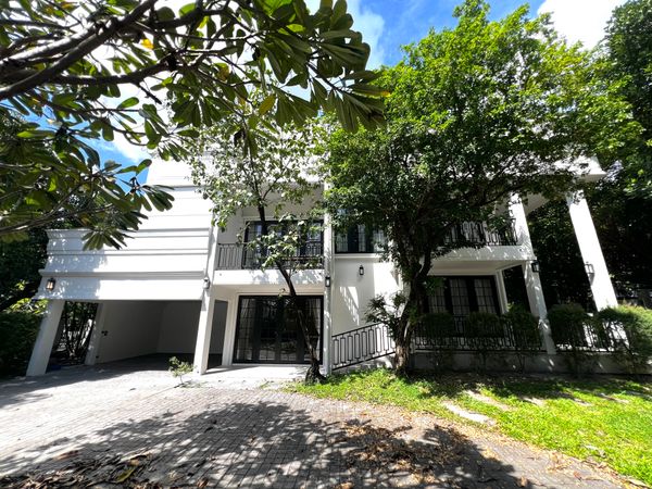 Single house for rent, Panya Phatthanakan, 5 bedrooms, with English style garden.