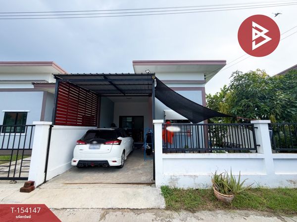 Semi-detached house for sale, Phetchasothon Village, Lopburi.