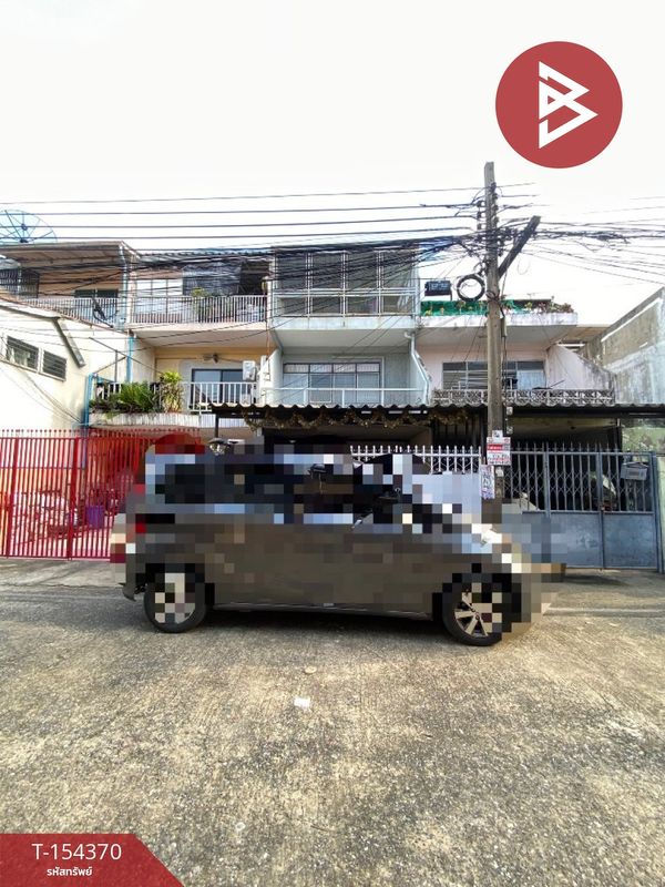 3-story townhouse for sale, area 22 square meters, Lat Phrao, Bangkok.