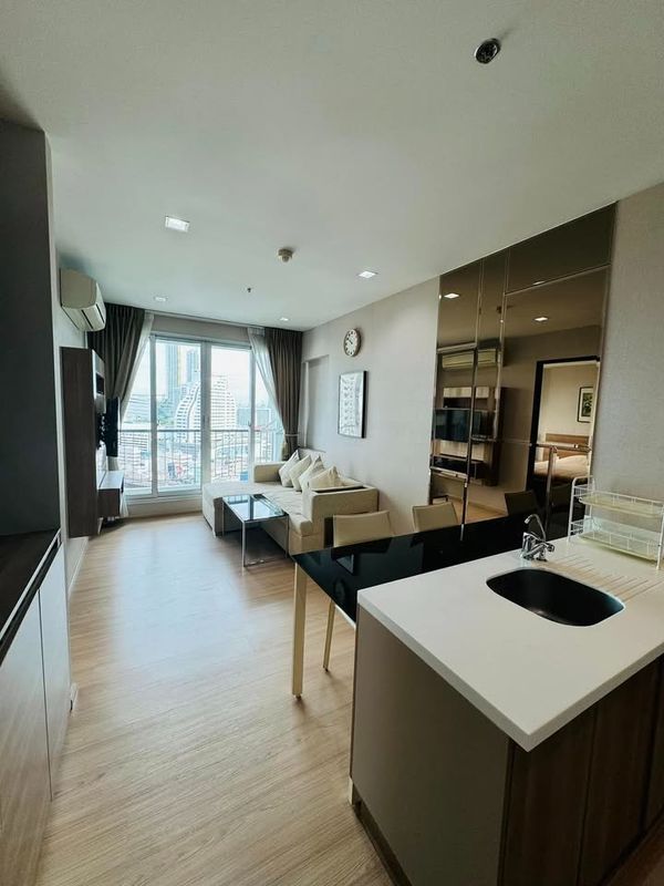 เช่าคอนโด Rhythm Sathorn/ริธึ่ม สาทร (E6810030) ID Line : @condo101 