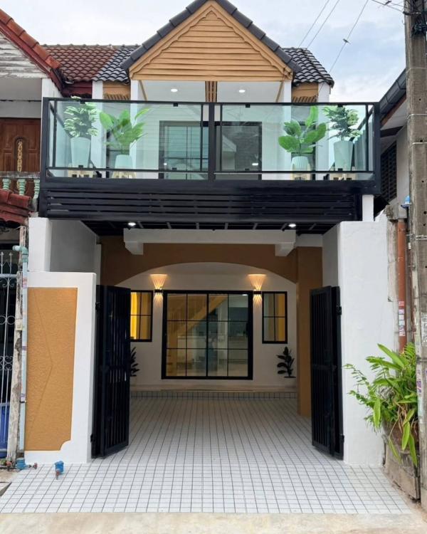 For Sale Townhouse/Townhome  , Ban Lan Thong , newly renovated , Bang Phut , Pak Kret , Bangkok , CX-180556