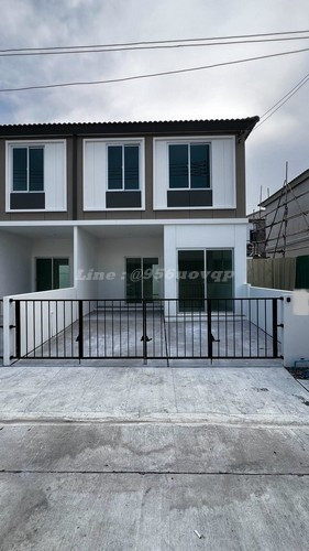 Svs388 For Rent 2-story, unfurnished corner-unit townhome at Baan Pruksa Bangna-Srivaree. Line: @956uovqp