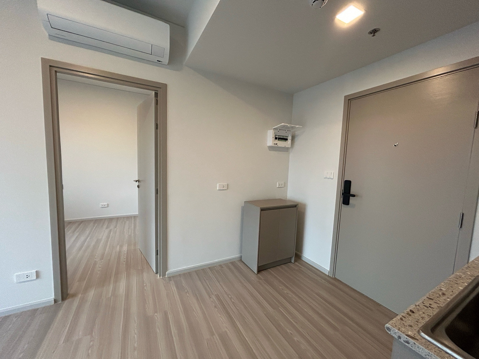 ด่วน 🔥 ห้องใหม่ 1 ห้องนอน 1 ห้องนั่งเล่น | ตร.ม 29.18 ตรม | อยู่ติดกับ BTS สถานี โพธิ์นิมิตร | คอนโด Quintara MHy'DEN Pho Nimit (ควินทารา มาย'เดน โพธิ์นิมิตร) | ขาย 2.94 ล้าน (รวมโอน) *📞 นัดชมห้อง 084-030-4849 (คุณอาย) – รูปที่ 3