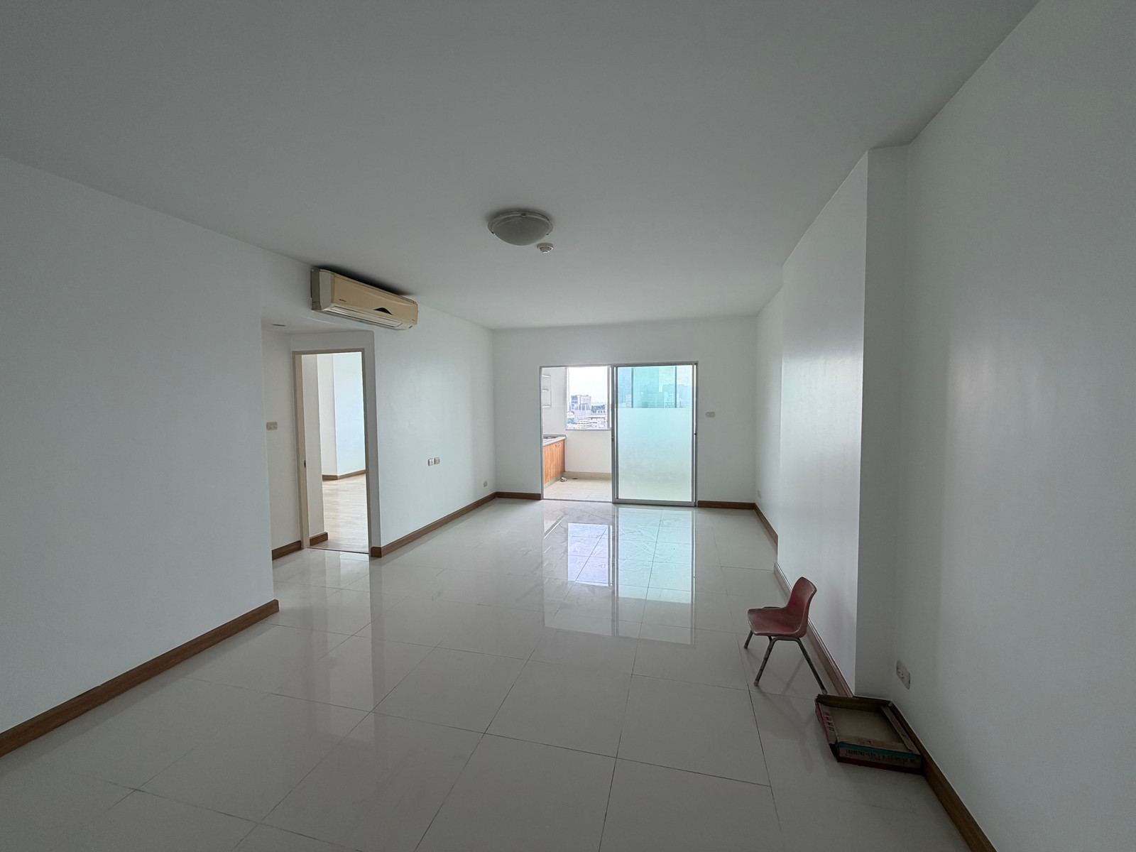Condo for sale, Supalai Park Srinakarin, 2 bedrooms, 93 sq m. Condo for sale, Supalai Park Srinakarin, 2 bedrooms, 93 sq m.