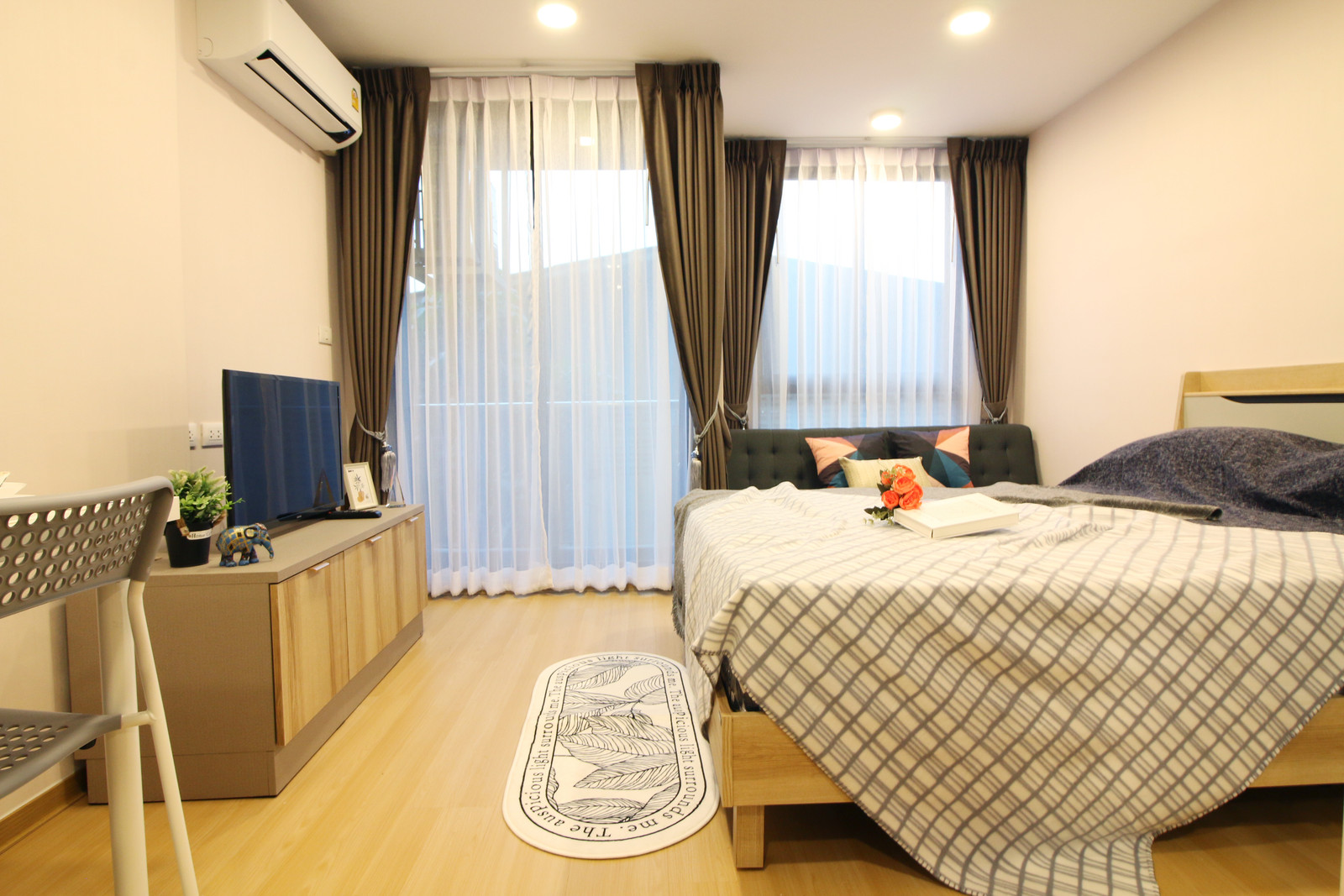 For rent: Bangkok Horizon Phetkasem 48, condo near MRT Phetkasem 48, price 9,000 baht/month.
