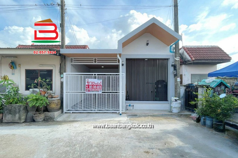 ทาวน์เฮาส์ หมู่บ้านเรือนสุข 1 เนื้อที่ 18 ตรว. ใกล้โลตัส รังสิตคลอง 7 ถนนรังสิต-นครนายก ตำบลลำผักกูด อำเภอธัญบุรี จังหวัดปทุมธานี