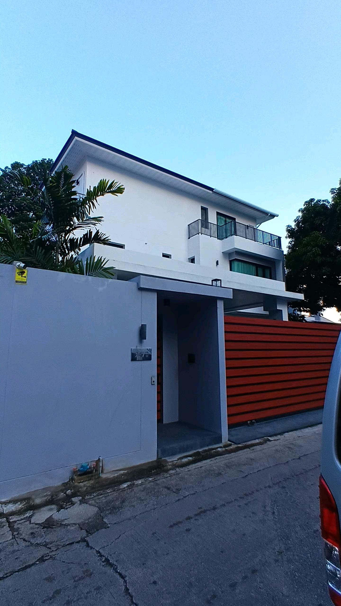 Empty land for sale, Sukhumvit 200,100,75 sq m. Price 750,000 to 1 million Tns O9742OO4OO – รูปที่ 3