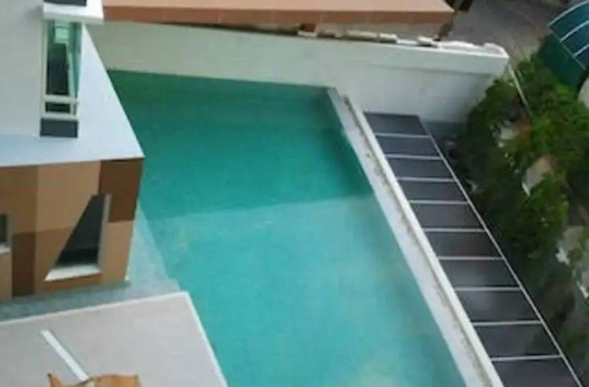 Available immediately, very quiet, fully furnished 2 Bed / 2 Bath room near BTS Thonglor at The Crest 49. Spacious 63 sqm - 30K per month. Available immediately, very quiet, fully furnished 2 Bed / 2 Bath room near BTS Thonglor at The Crest 49. Spacious 63 sqm - 30K per month.