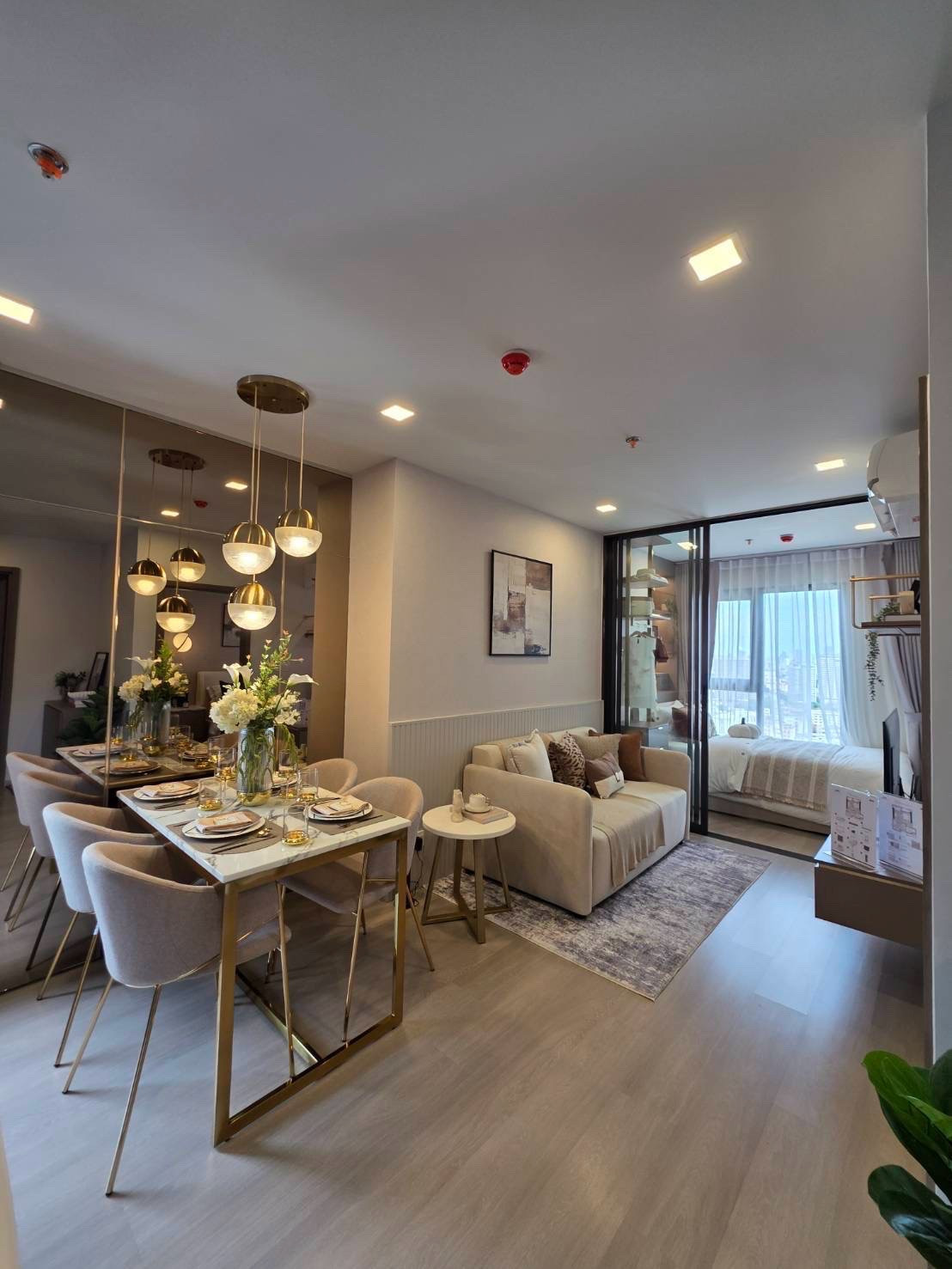 New room, never occupied. Newly✨ For Rent📍Life phahol Ladprao📞0639399665 New room, never occupied. Newly✨ For Rent📍Life phahol Ladprao📞0639399665