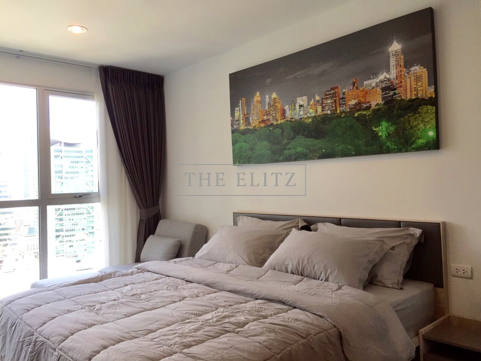 Spacious 1-Bedroom Condo at RHYTHM Sathorn-Narathiwas | 38 SQ.M | Near BTS Chong Nonsi | 20K/Month