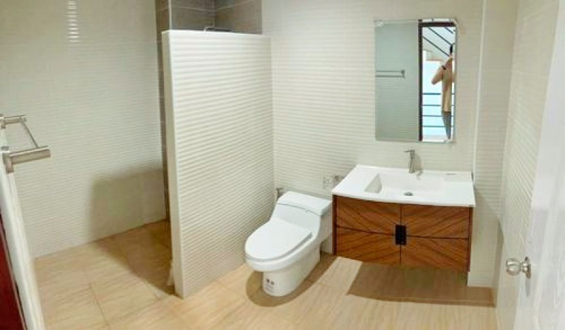 550 m.from Big C Phetkasem this 4-story townhome features 4 bed 4 bath and 250 sq.m. of usable space – รูปที่ 3