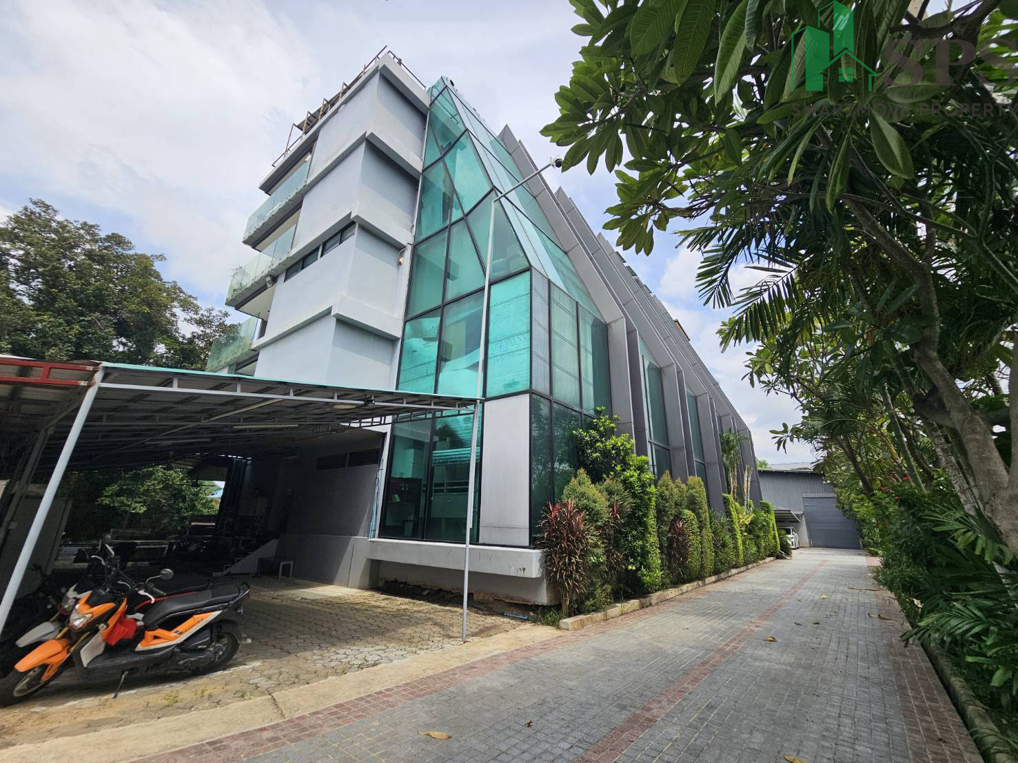 🏢 ให้เช่าอาคารสำนักงานขนาดใหญ่ 4.5 ชั้น | ใกล้ถนนศรีนครินทร์ ติดถนนคู่ขนานมอเตอร์เวย์ กรุงเทพ–ชลบุรี (SPSP679) – รูปที่ 3