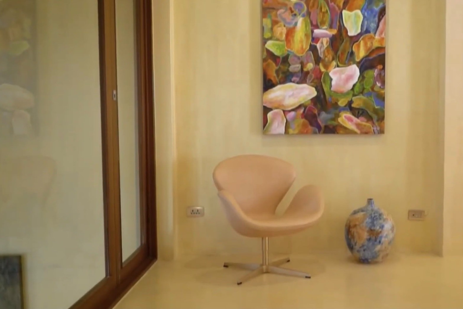 Corner townhouse, Sathorn Soi 1, near MRT Lumpini. – รูปที่ 3