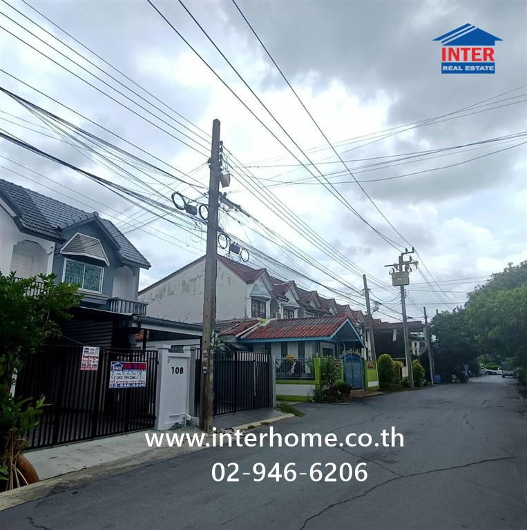 ทาวน์เฮ้าส์ 2 ชั้น 21 ตร.ว. หมู่บ้านรังสิยา กม.10 ใกล้แฟชั่นไอส์แลนด์ ซอยรามอินทรา64 ซอยสวนสยาม22,24 ถนนรามอินทรา เขตคันนายาว กรุงเทพมหานคร  – รูปที่ 3