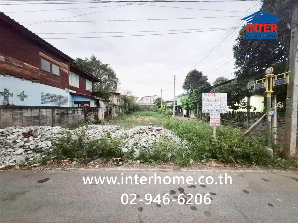 Empty land 165 sq m. Land for sale, Soi Sa-at Phatthana, Pathum Thani, near Wat Khian Khet. Soi Sa-at Phatthana Rangsit-Nakhon Nayok Road, Thanyaburi, Pathum Thani