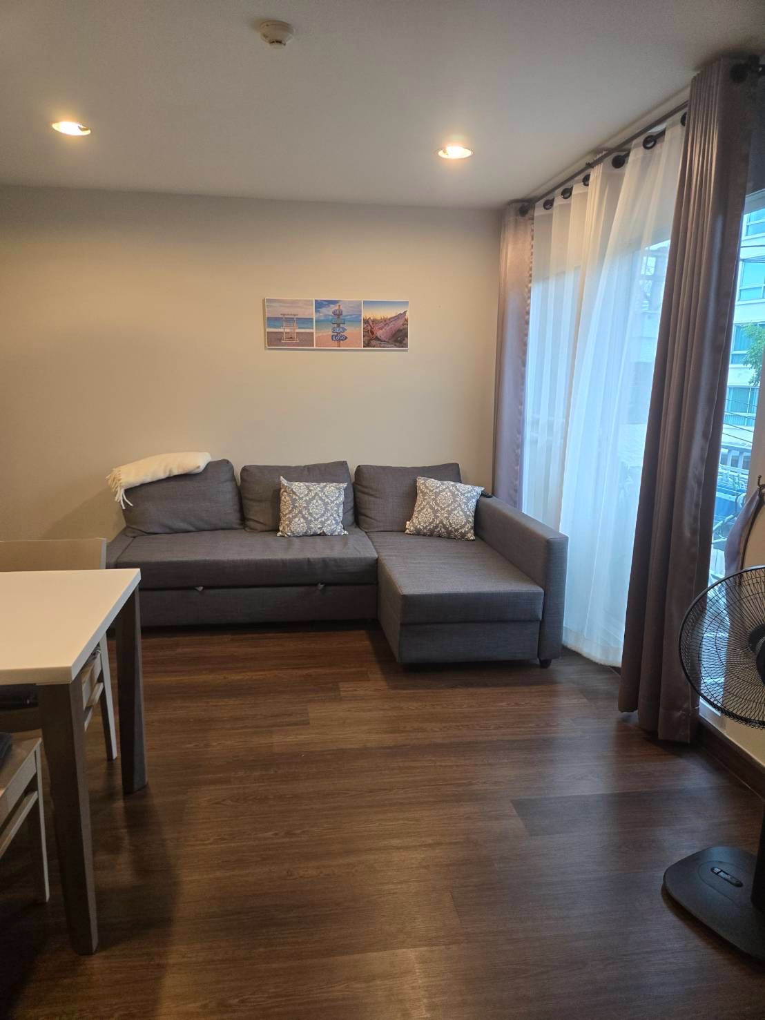 Ready move in The crest sukhumvit 49 size 63 sqm 30K per month Ready move in The crest sukhumvit 49 size 63 sqm 30K per month
