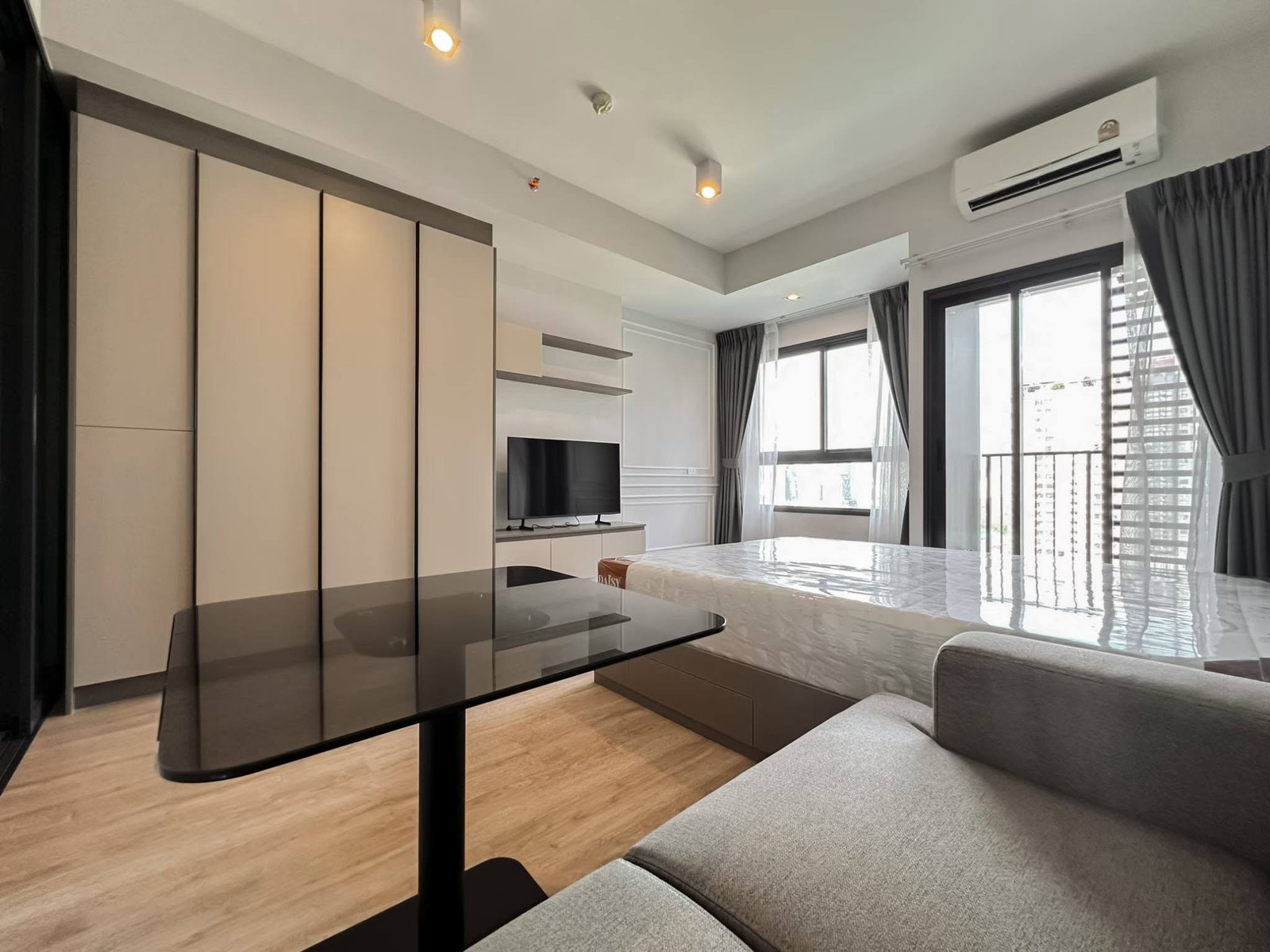 ปล่อยเช่าคอนโด IDEO Rama 9 - Asoke 1 ห้องนอน 27 ตร.ม. ชั้น 22 ราคา 19,000 บาท/เดือน ปล่อยเช่าคอนโด IDEO Rama 9 - Asoke 1 ห้องนอน 27 ตร.ม. ชั้น 22 ราคา 19,000 บาท/เดือน