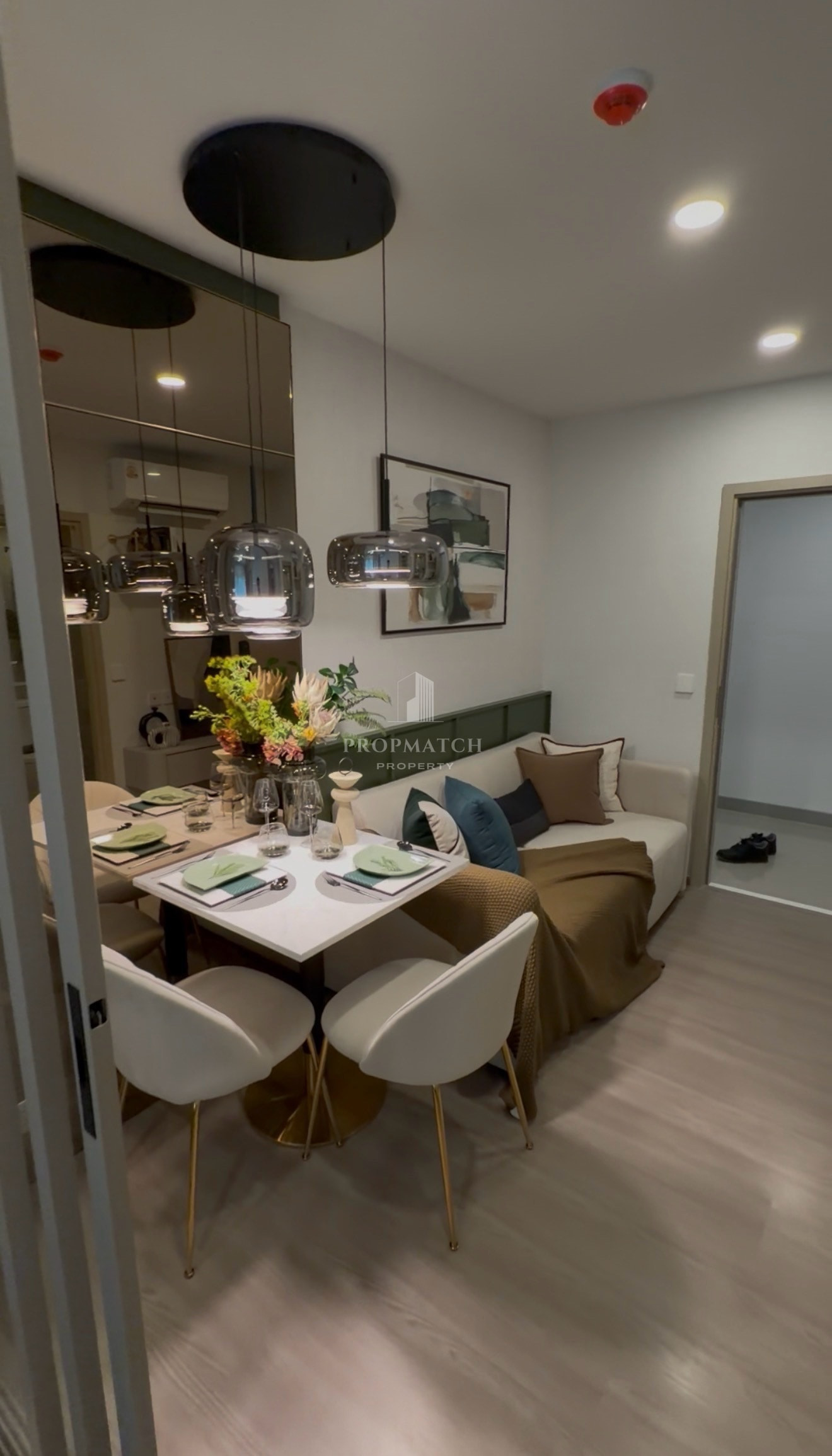 ✨Flash Deal ✨LIFE Sathorn – Narathiwas 22 ( 1Bed 1Bath 26SQM.) พร้อมอยู่ ! เพียง 3,590,000 บาท Tel.0981315848 @propmatch ✨Flash Deal ✨LIFE Sathorn – Narathiwas 22 ( 1Bed 1Bath 26SQM.) พร้อมอยู่ ! เพียง 3,590,000 บาท Tel.0981315848 @propmatch