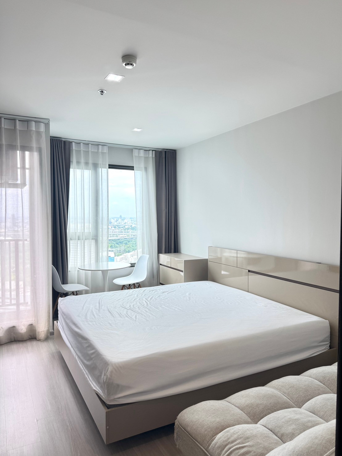 ✨ คอนโดใจกลางห้าแยก! ขาย Life Ladprao ห้อง Studio 1 ห้องน้ำ ขนาด 26 sqm คอนโดใหม่ตรงข้าม Central Ladprao ส่วนกลางอลังการ พร้อม Sky Garden ใกล้ BTS ห้าแยกลาดพร้าว และ MRT พหลโยธิน ราคาเพียง 3.5 ล้านบาท ติดต่อ 0968623850 🔥 – รูปที่ 2