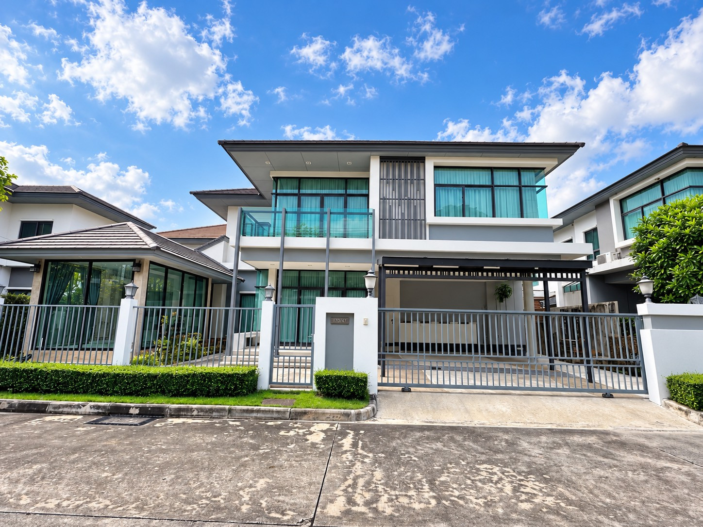 Setthasiri Chaengwattana-Prachachuen for sale Single house near Srisamarn Expressway.