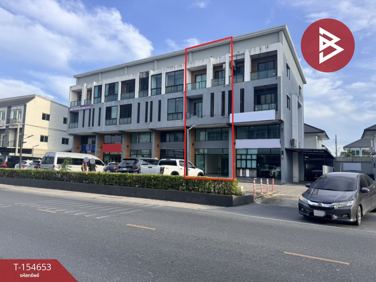 Commercial building for sale, 3 floors, area 20.6 sq m, Bang Mueang, Samut Prakan.