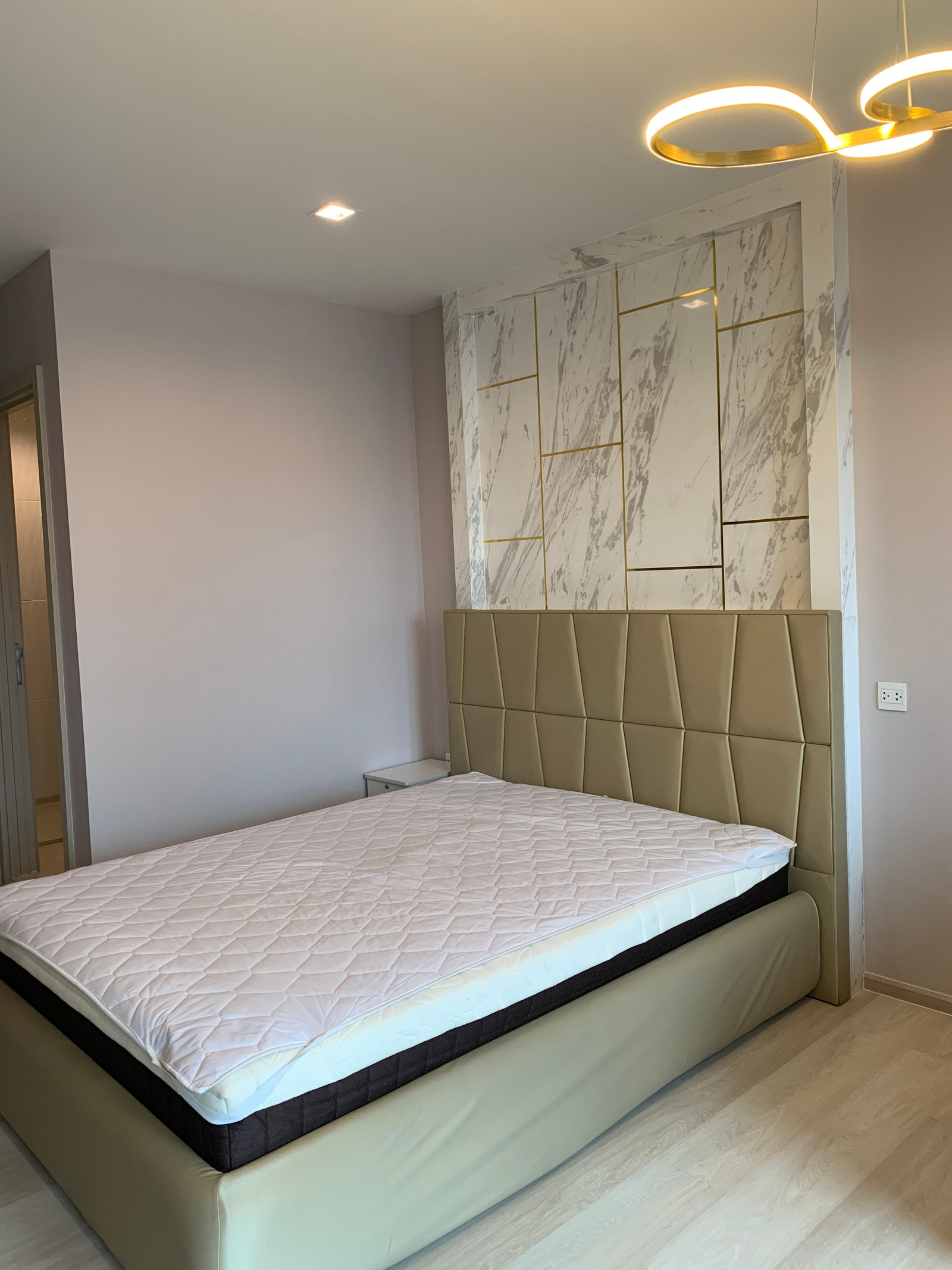 Condo for rent, Wire one wireless, room 28 sq m., beautiful room, beautiful view, Saen Saep Canal view, 32nd floor. – รูปที่ 3