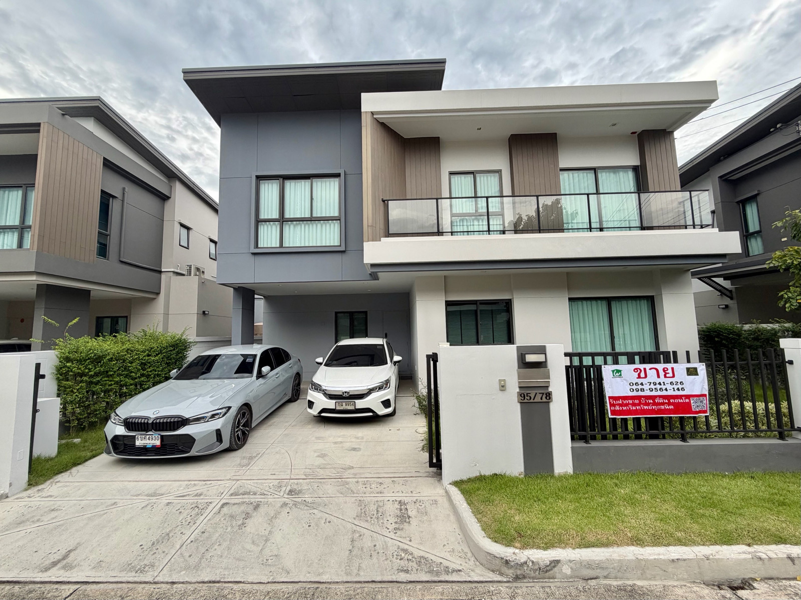 Venue ID Vibhavadi - Phahon, beautiful house, good location, convenient travel, ready to move in. Venue ID Vibhavadi - Phahon, beautiful house, good location, convenient travel, ready to move in.