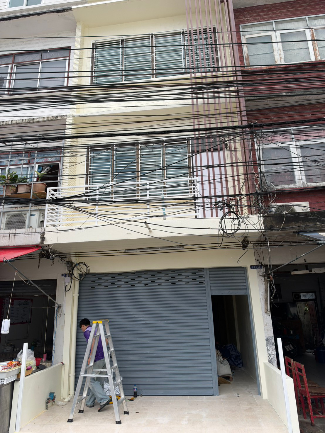 (100% Whole Building Renovation)----(BTS Ratchyothin 4 minutes ) (100% Whole Building Renovation)----(BTS Ratchyothin 4 minutes )