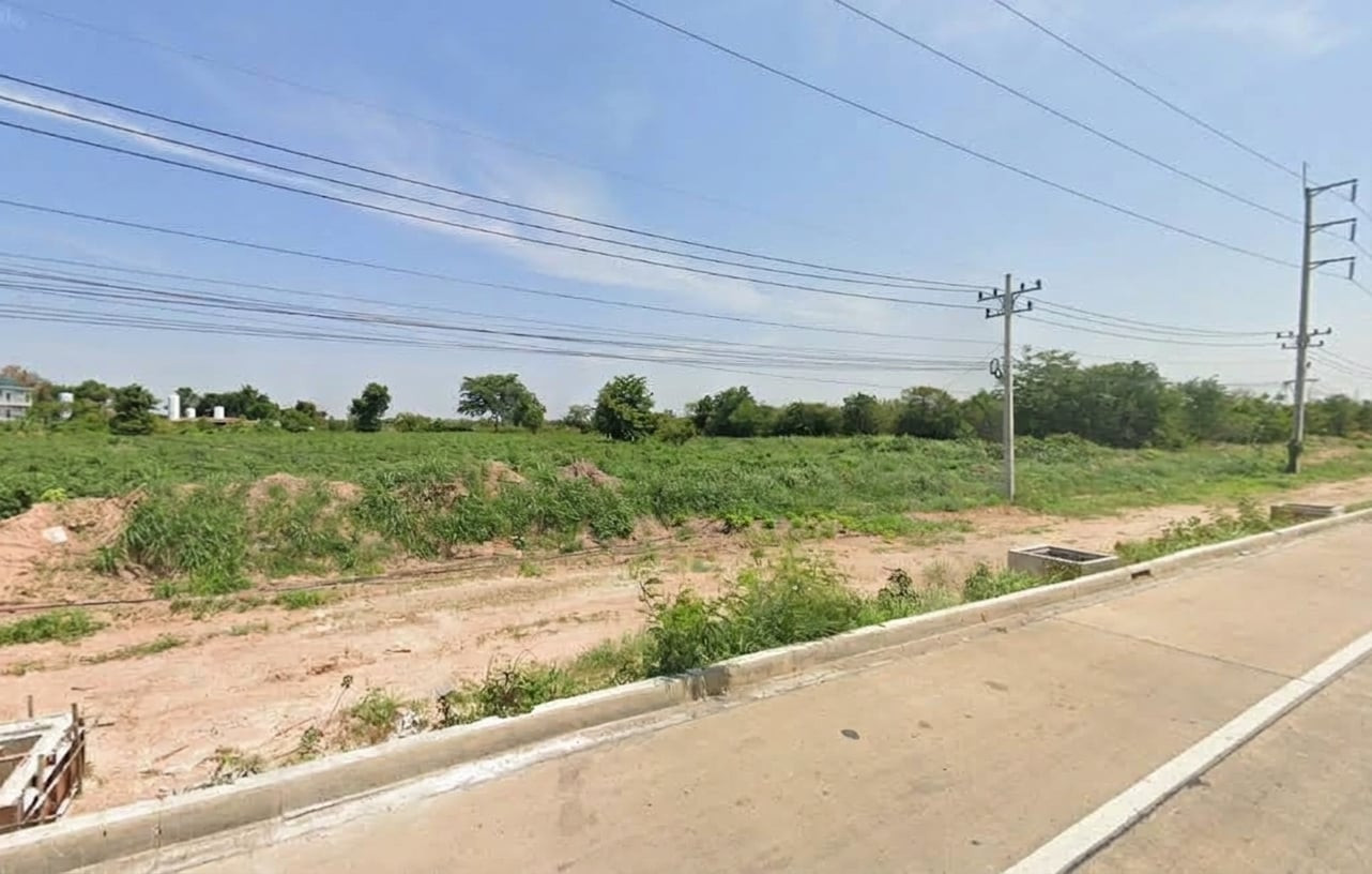 Land for sale in Korat, 155 rai 1 ngan 90.7 sq m, next to Mittraphap Road. Near Bangchak gas station, Tonot-Non Sung