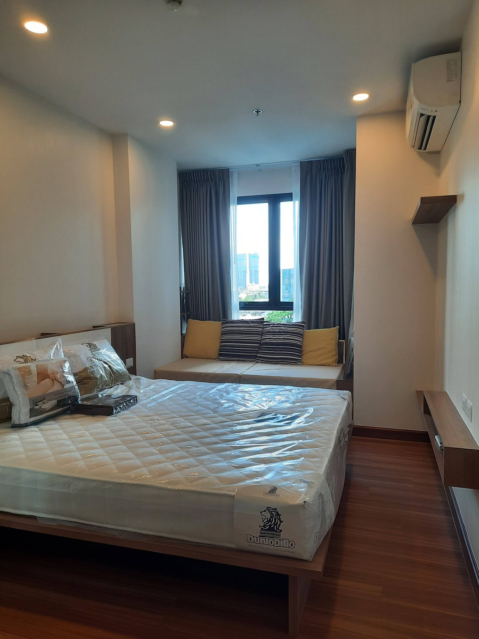 UP-0766🔥SUPER DEAL🔥ห้องว่าง🔥ให้เช่าคอนโด Supalai Premier Charoen Nakhon 22,900 THB/month