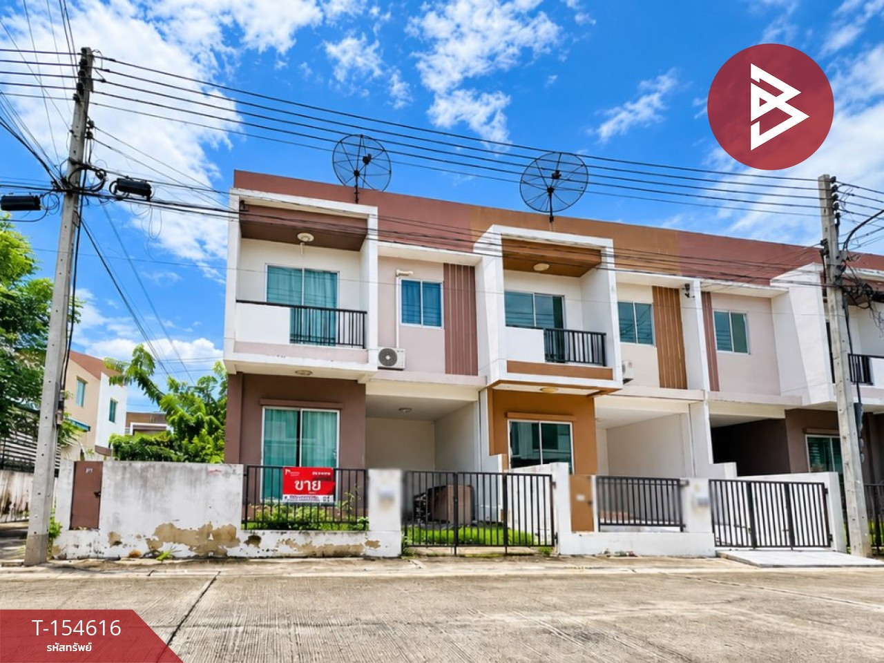 Townhouse for sale D Bangtorad Rama 2 Village, Samut Sakhon