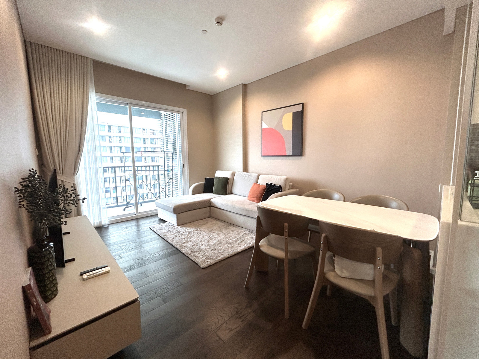 The largest 2 bedroom room in the project - high floor - full view of Chatuchak Park, not blocked*For Rent : The saint Residence Ladprao The largest 2 bedroom room in the project - high floor - full view of Chatuchak Park, not blocked*For Rent : The saint Residence Ladprao