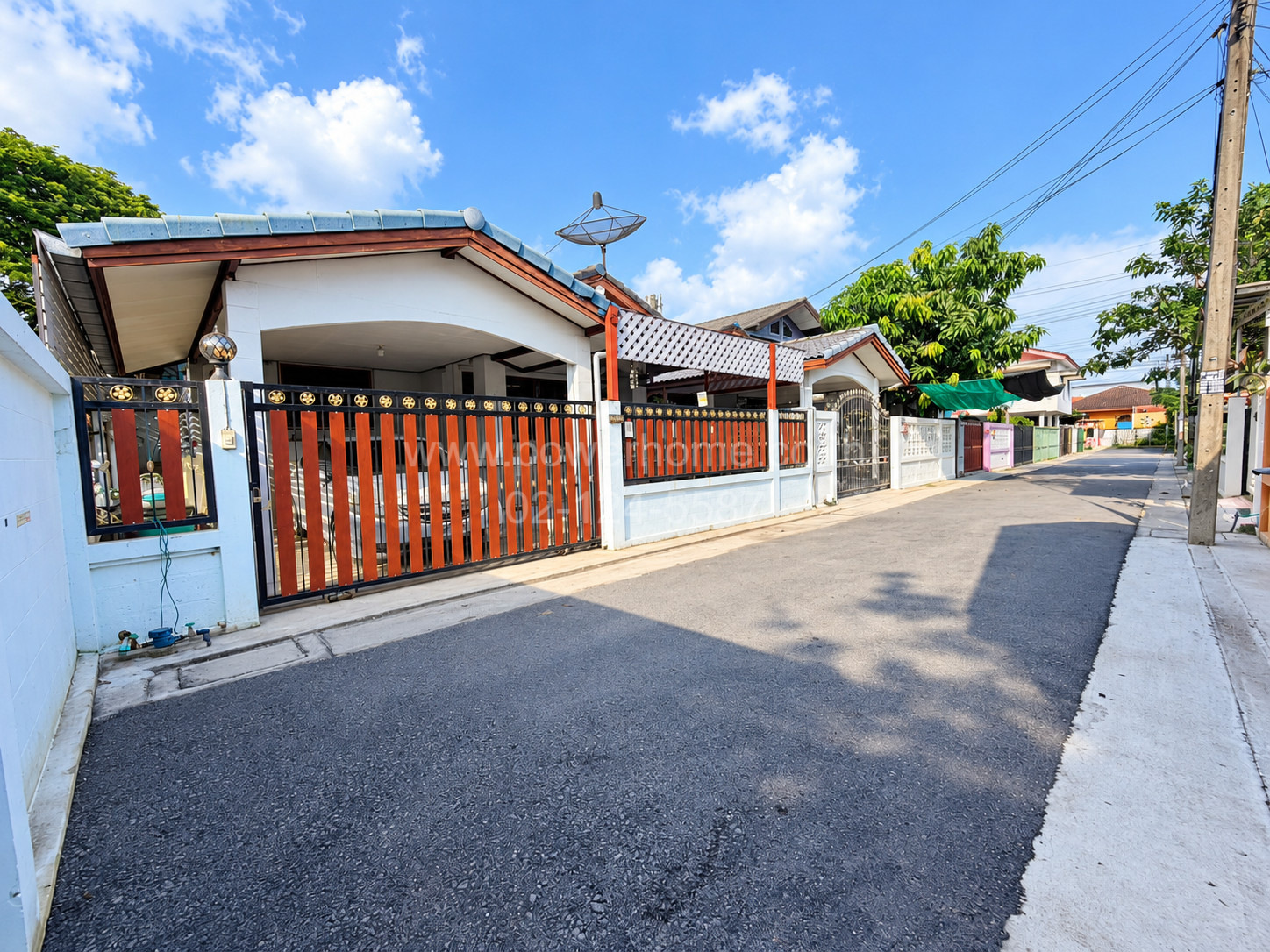 1-story semi-detached house, Phonphi Village Corner house, good location, near Sapphayom Market. – รูปที่ 3