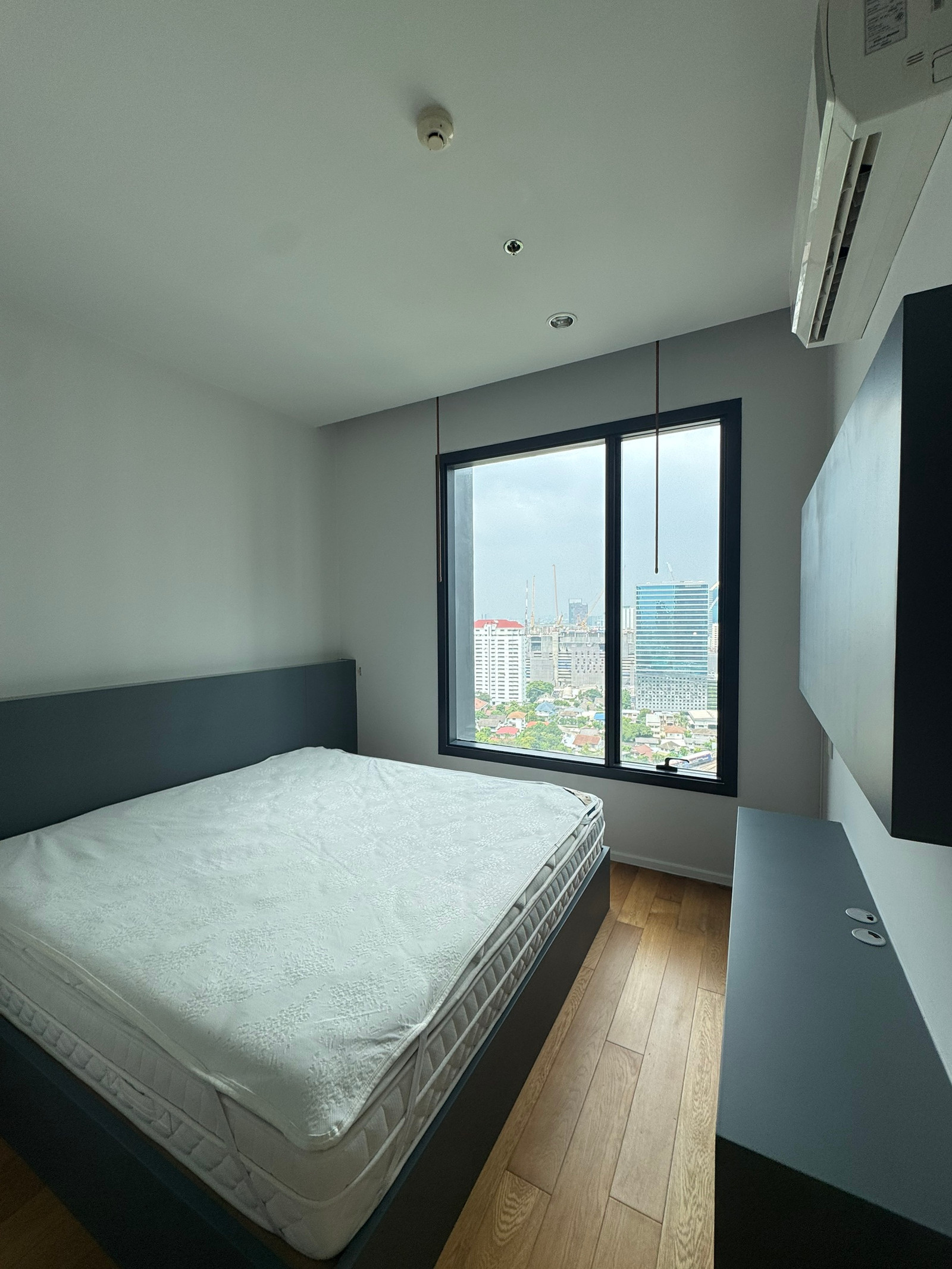 🔥 FOR RENT  :  M Ladprao Condo 🔥🔥     (Pets allowed)