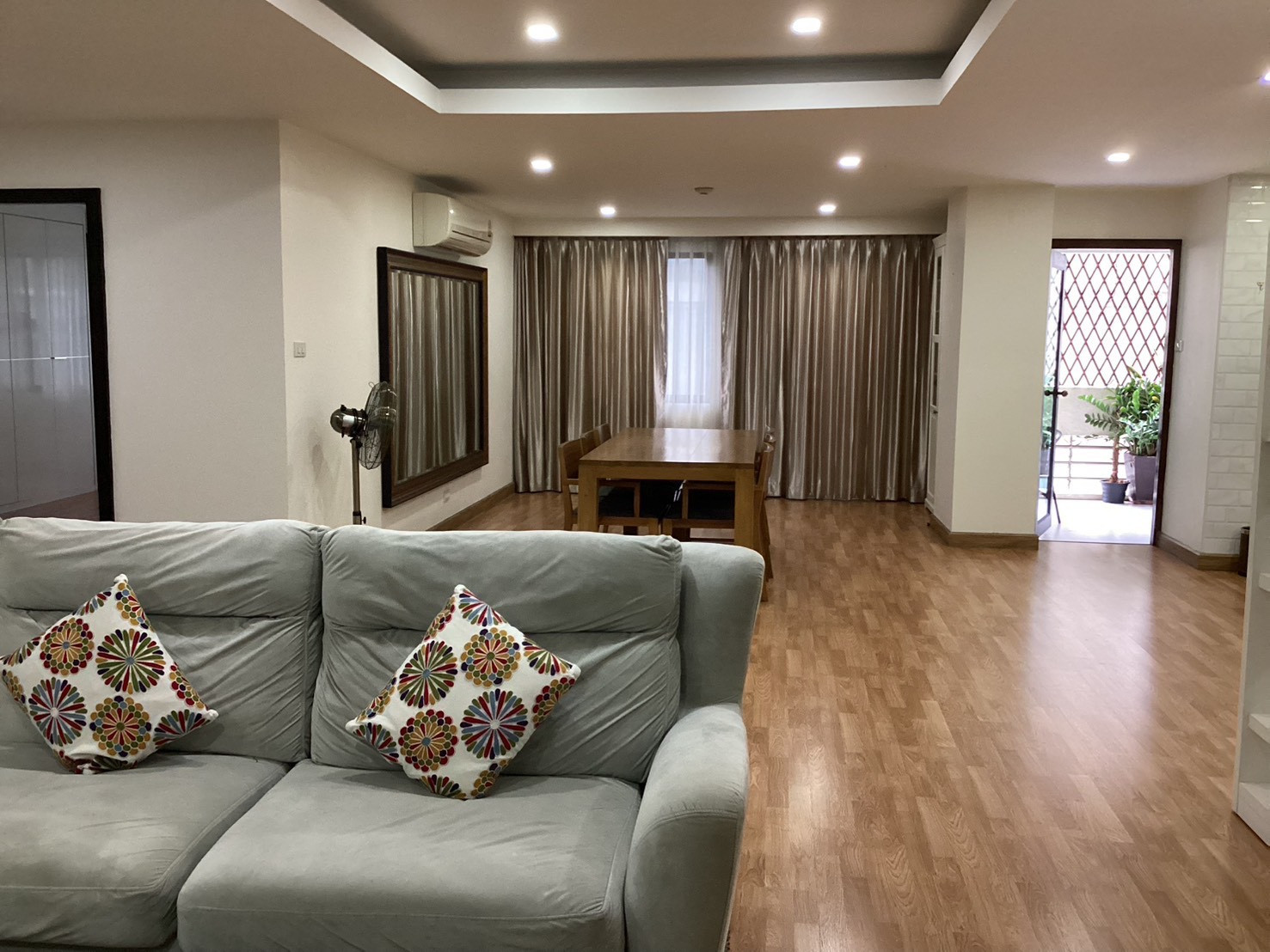 FOR RENT 2BR/2BA 140 sqm Fully Furnished, Beverly Hill Mansion Ekkamai, 55,000 THB FOR RENT 2BR/2BA 140 sqm Fully Furnished, Beverly Hill Mansion Ekkamai, 55,000 THB