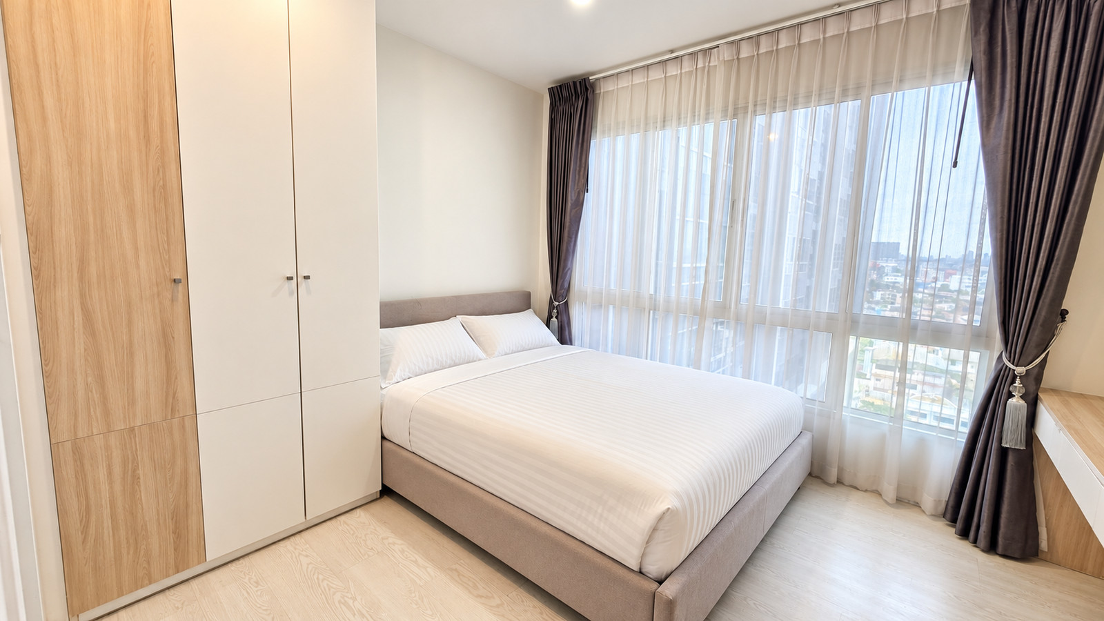 Bang Khae 1BR Condo Near MRT | 12th Floor Pool View, 9.55% Below Market Value - U6802480