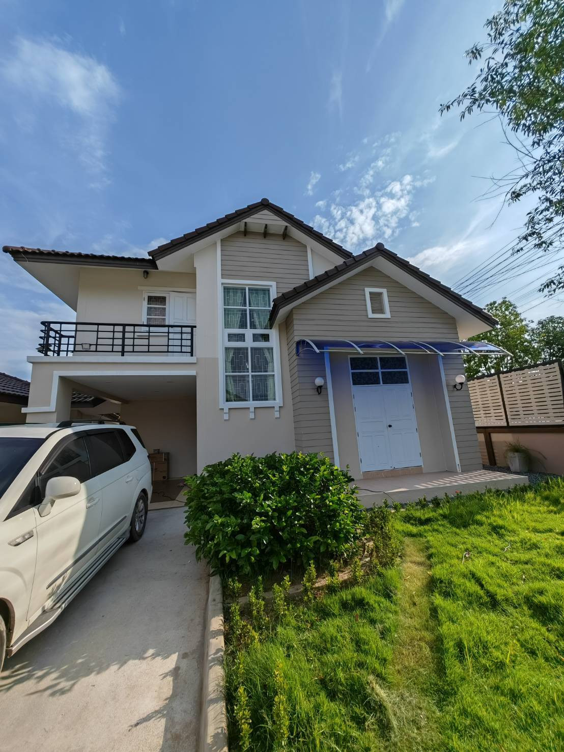 For rent, 2-story detached house, Green Park Village, Lamphun. For rent, 2-story detached house, Green Park Village, Lamphun.