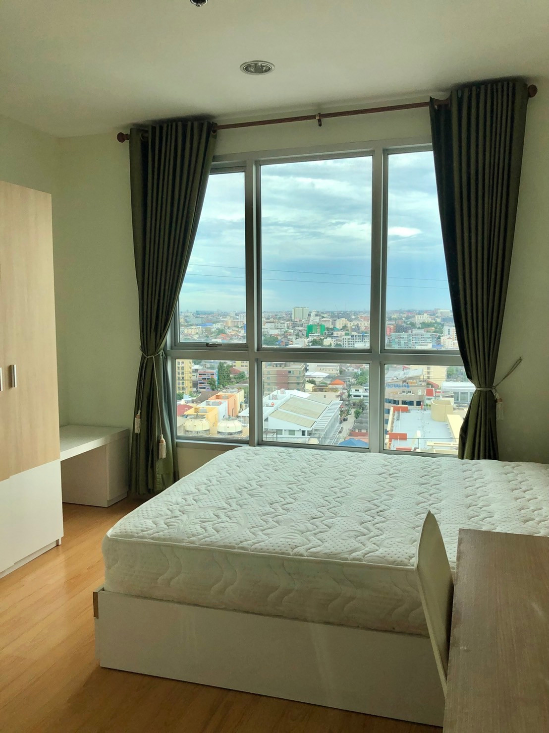 🔥 HOT RENTAL DEAL 30 sqm 1 bedroom Life @Ratchada Suthisan⚡ 🔥 HOT RENTAL DEAL 30 sqm 1 bedroom Life @Ratchada Suthisan⚡