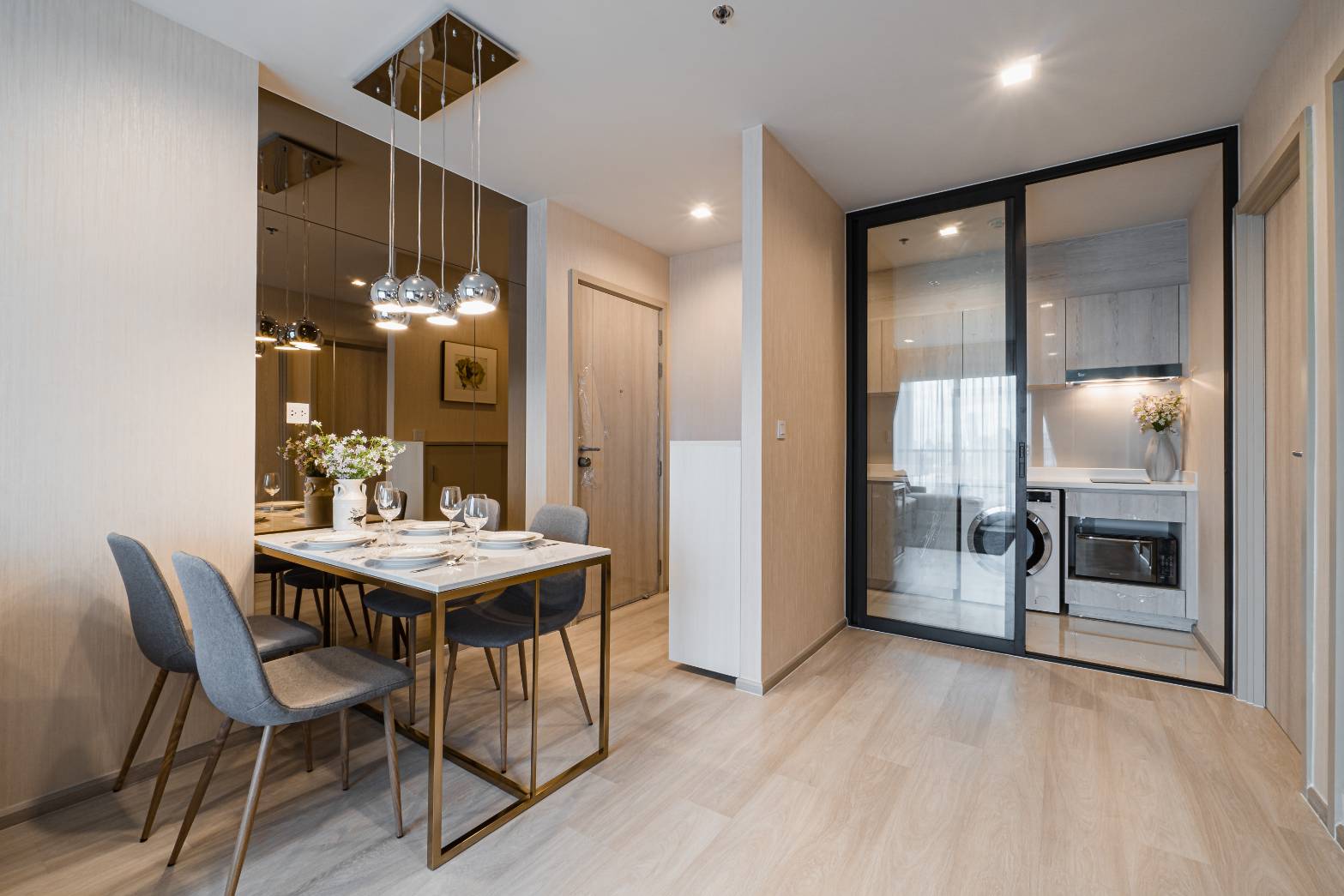 🔥 ชั้นสูง! วิวเมือง! | Life One Wireless | 2 Bedrooms, 2 Bathrooms | 63 ตร.ม. | ชั้น 40 | คอนโดหรูใจกลางถนนวิทยุ ใกล้ BTS เพลินจิตและ Central Embassy | Facilities ระดับพรีเมียม | 55,000 บาท/เดือน – รูปที่ 4