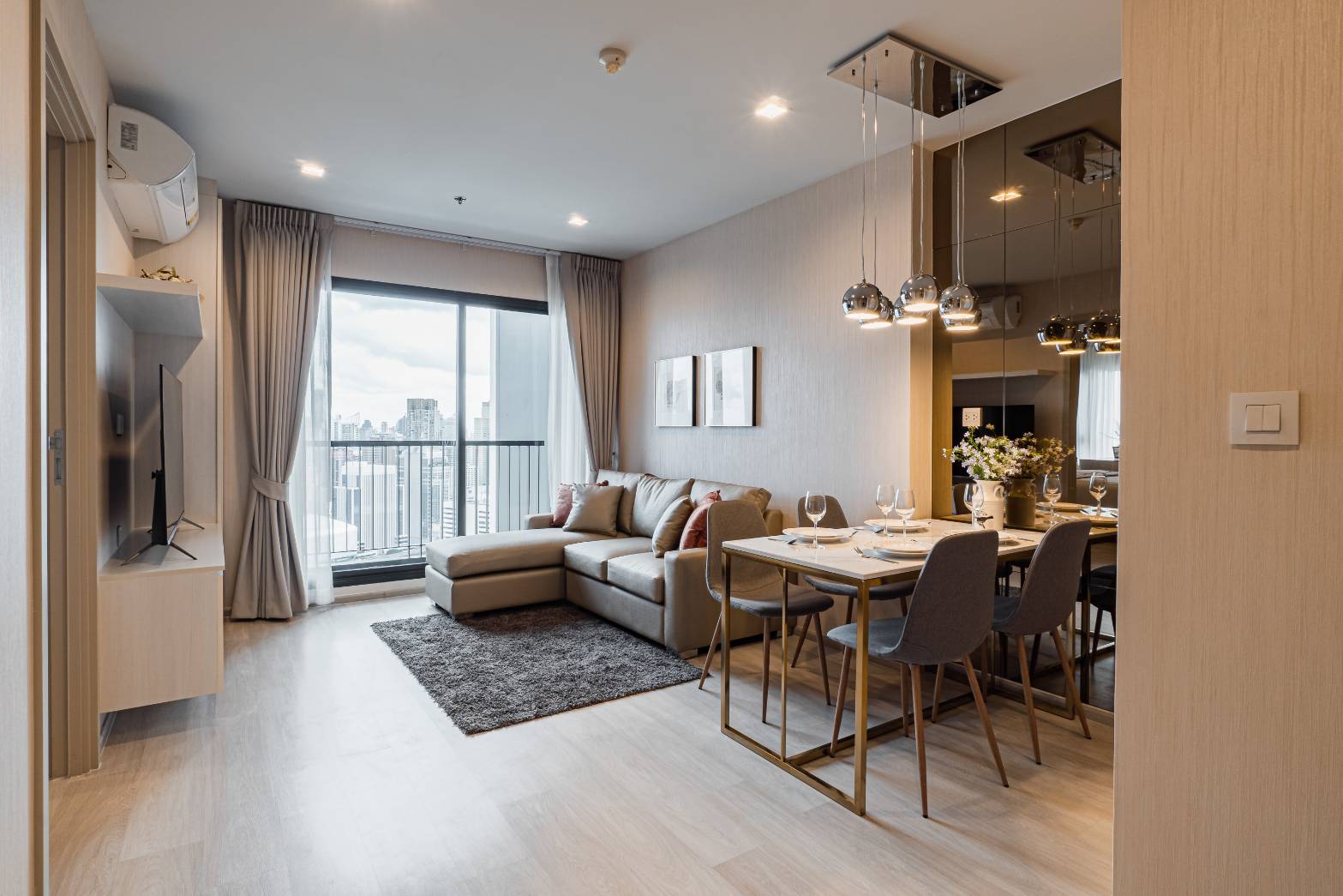 🔥 High Floor! City View! | Life One Wireless | 2 Bedrooms, 2 Bathrooms | 63 sq.m. | 40th Floor | Luxury condo in the heart of Wireless Road, near BTS Ploenchit and Central Embassy | Premium Facilities | 55,000 THB/month