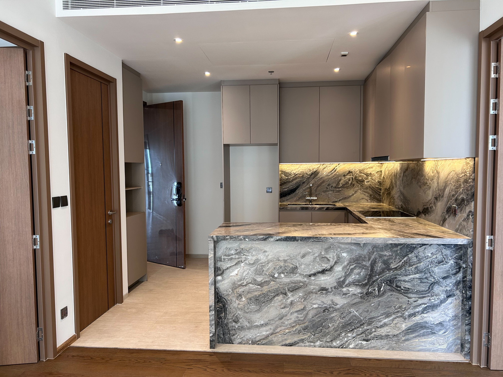 🔥 For Sale - Via Ari 2 Bed 2 Bath 78.75 sqm 15.61 mb. Call 0968623850 🔥 🔥 For Sale - Via Ari 2 Bed 2 Bath 78.75 sqm 15.61 mb. Call 0968623850 🔥