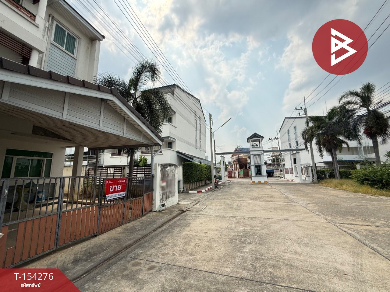 Townhouse for sale Petcharat Home Project, Huai Chorakhe, Nakhon Pathom – รูปที่ 2