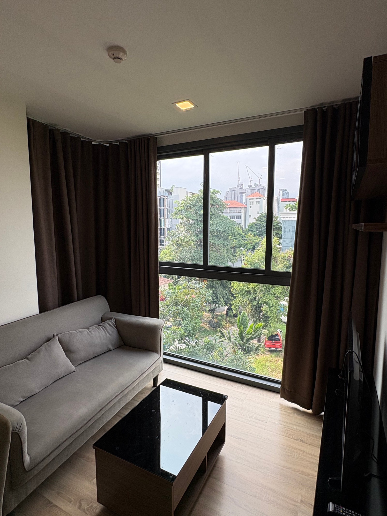 Hot Deal 2 ห้องนอน 2 ห้องน้ำ ให้เช่า Taka Haus เอกมัย 10 ใกล้ BTS เอกมัย – รูปที่ 3