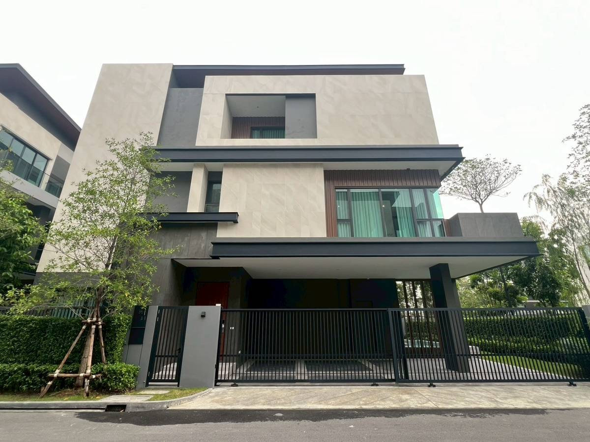 ให้เช่า Pool Villa 3 ชั้น ตกแต่งหรู พร้อมลิฟต์ส่วนตัว ให้เช่า Pool Villa 3 ชั้น ตกแต่งหรู พร้อมลิฟต์ส่วนตัว