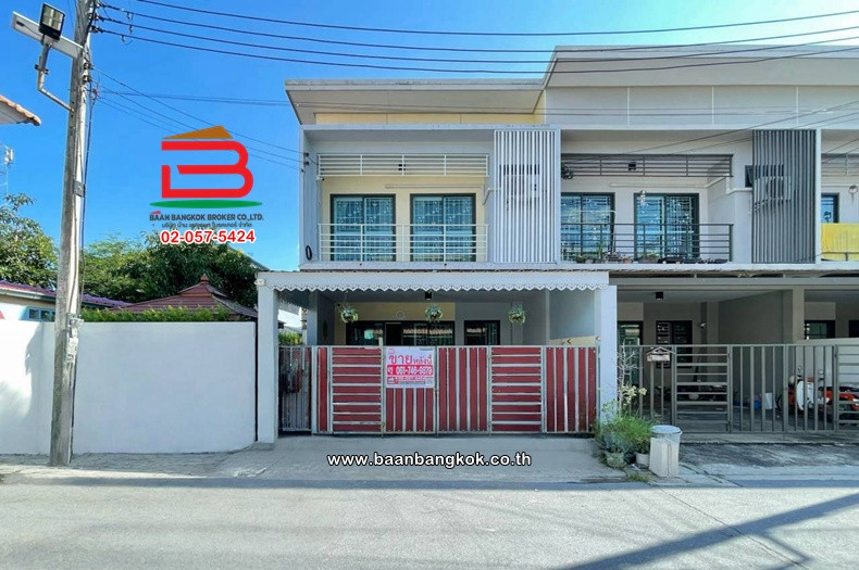 2-story townhouse, area 35.7 sq m, Ratchathani Village 11, Rangsit-Nakhon Nayok Road. Bueng Nam Rak Subdistrict, Thanyaburi District, Pathum Thani