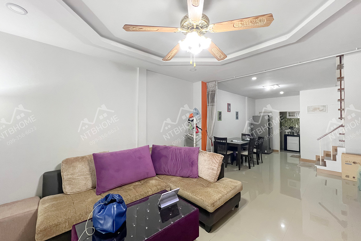 หมู่บ้านนวรัตน์ บางบัวทอง แปลงหน้าสวน ต่อเติมครบ ทำเลดีในซอยจันทร์ทองเอี่ยม – รูปที่ 3