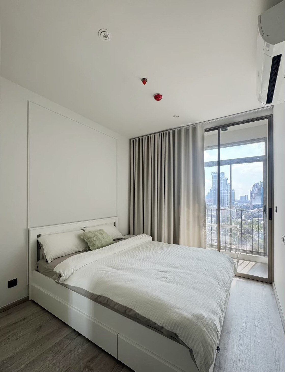 🔥ปล่อยเช่า! Rhythm Ekkamai Estate 1 Bedroom 35sqm High Floor 🔥ปล่อยเช่า! Rhythm Ekkamai Estate 1 Bedroom 35sqm High Floor