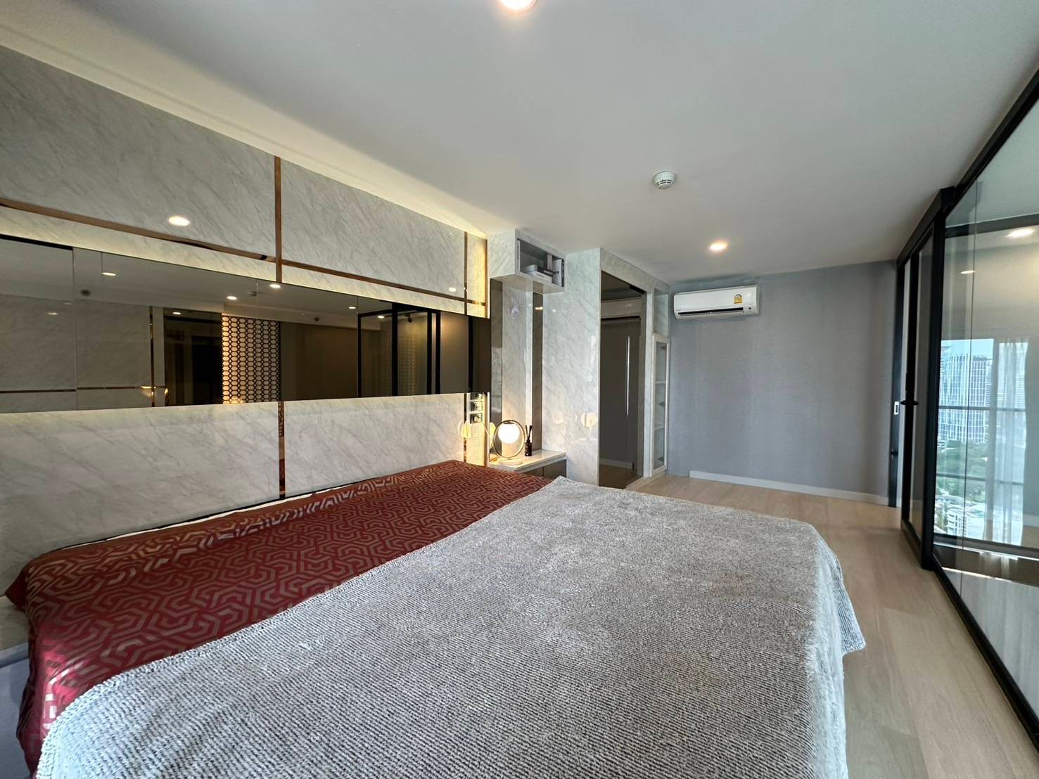 ให้เช่า คอนโด Duplex ขนาด 2 ห้องนอน เฟอร์นิเจอร์ครบ – รูปที่ 4